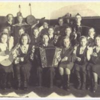 Учащиеся культ просвет. шк. с руков. оркестра В.П. Сухомлинским 1948 1951